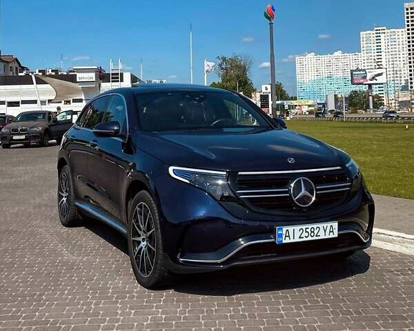 Синий Мерседес EQC, объемом двигателя 0 л и пробегом 68 тыс. км за 39500 $, фото 1 на Automoto.ua