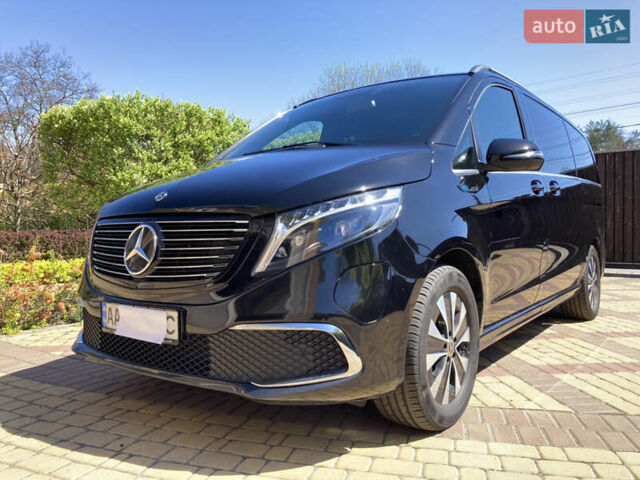 Черный Мерседес EQV, объемом двигателя 0 л и пробегом 70 тыс. км за 55500 $, фото 1 на Automoto.ua