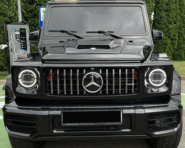 Черный Мерседес Г-Класс, объемом двигателя 5.5 л и пробегом 240 тыс. км за 40000 $, фото 1 на Automoto.ua