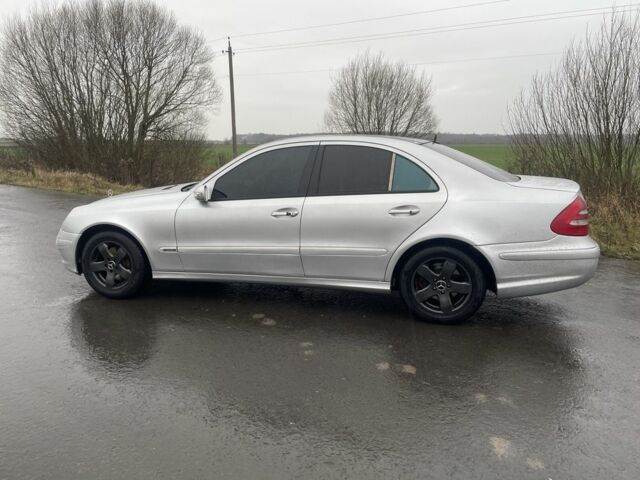 Сірий Мерседес Г-Клас, об'ємом двигуна 3.2 л та пробігом 423 тис. км за 7500 $, фото 1 на Automoto.ua