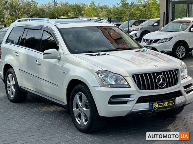 Белый Мерседес ГЛ 350, объемом двигателя 3 л и пробегом 261 тыс. км за 19600 $, фото 1 на Automoto.ua