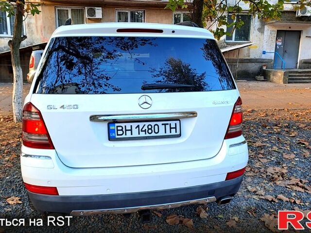 Білий Мерседес ГЛ-Клас, об'ємом двигуна 4.7 л та пробігом 330 тис. км за 11000 $, фото 1 на Automoto.ua