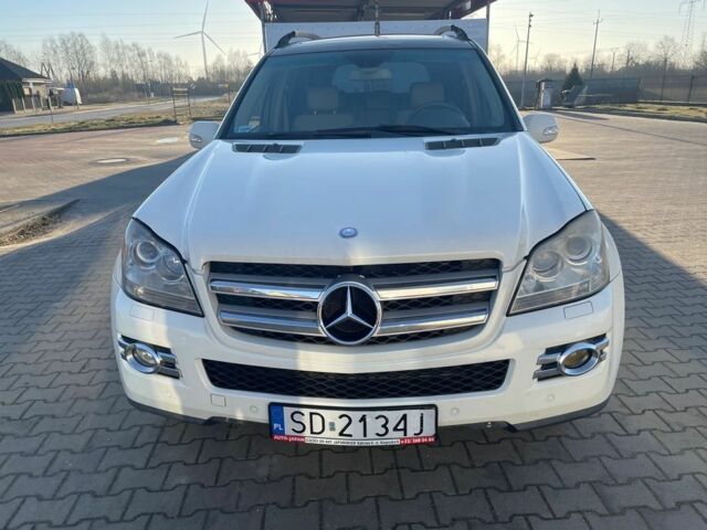 Белый Мерседес ГЛ-класс, объемом двигателя 4.7 л и пробегом 269 тыс. км за 4100 $, фото 1 на Automoto.ua
