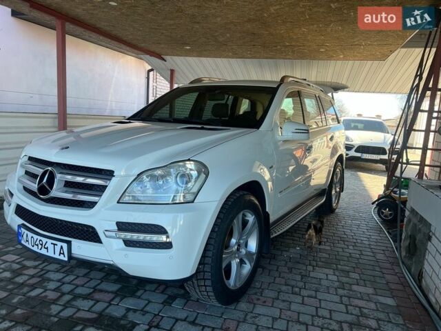 Белый Мерседес ГЛ-класс, объемом двигателя 2.99 л и пробегом 164 тыс. км за 20000 $, фото 1 на Automoto.ua