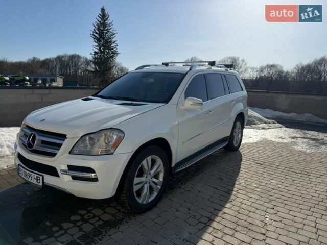 Белый Мерседес ГЛ-класс, объемом двигателя 3 л и пробегом 265 тыс. км за 17000 $, фото 1 на Automoto.ua