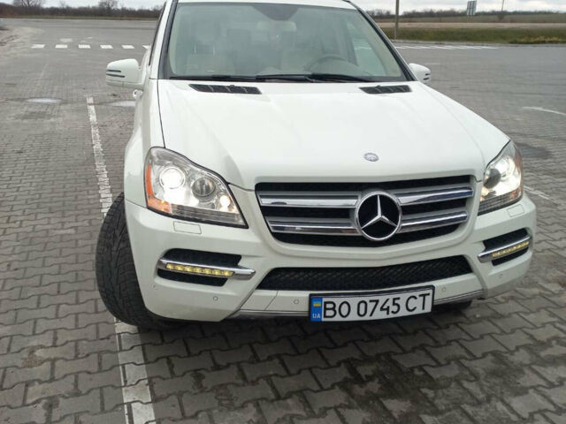 Белый Мерседес ГЛ-класс, объемом двигателя 2.99 л и пробегом 265 тыс. км за 17680 $, фото 1 на Automoto.ua