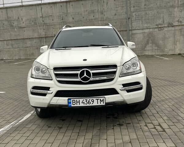 Білий Мерседес ГЛ-Клас, об'ємом двигуна 2.99 л та пробігом 255 тис. км за 17000 $, фото 1 на Automoto.ua