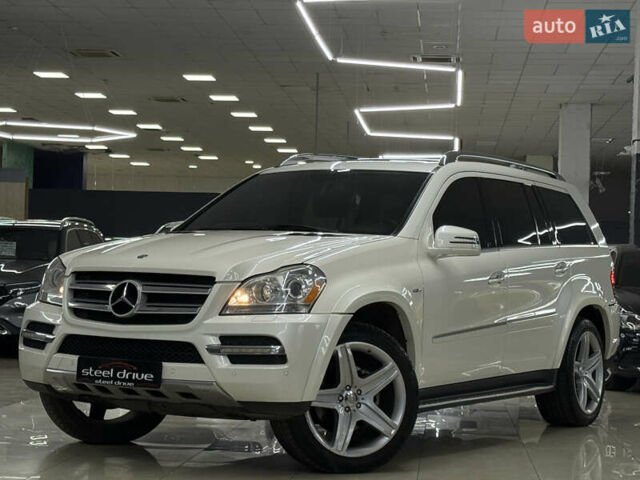 Белый Мерседес ГЛ-класс, объемом двигателя 2.99 л и пробегом 205 тыс. км за 18999 $, фото 1 на Automoto.ua