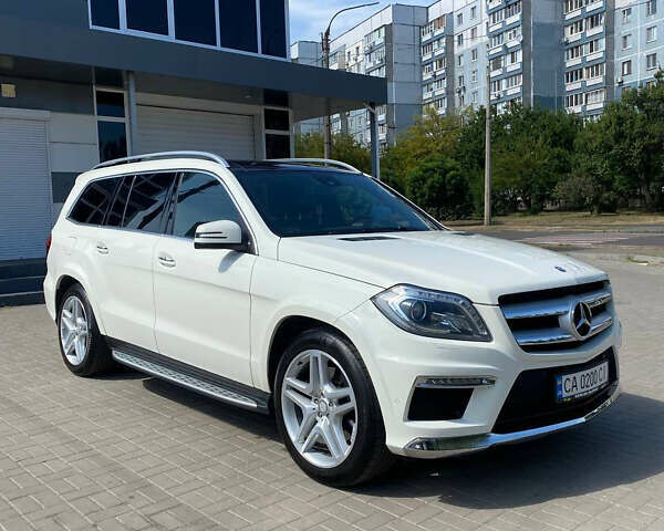 Білий Мерседес ГЛ-Клас, об'ємом двигуна 4.66 л та пробігом 178 тис. км за 18000 $, фото 1 на Automoto.ua