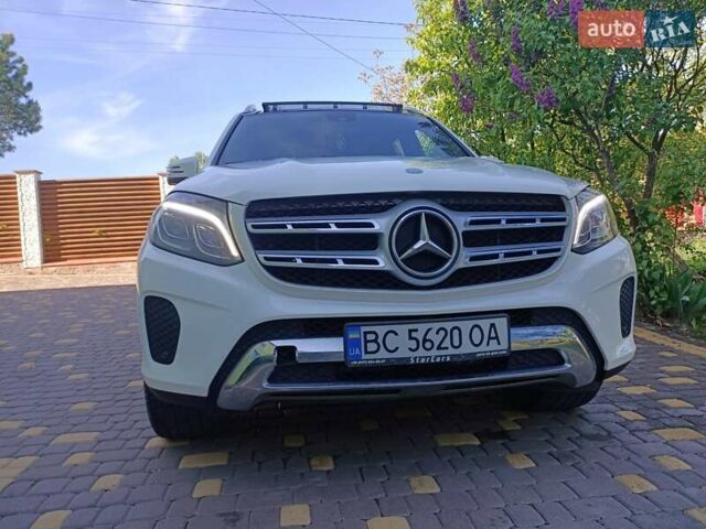 Белый Мерседес ГЛ-класс, объемом двигателя 4.66 л и пробегом 188 тыс. км за 28000 $, фото 1 на Automoto.ua