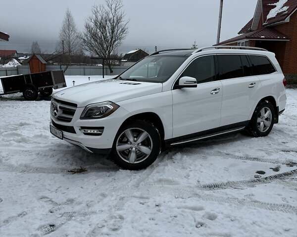 Белый Мерседес ГЛ-класс, объемом двигателя 3 л и пробегом 232 тыс. км за 23500 $, фото 1 на Automoto.ua
