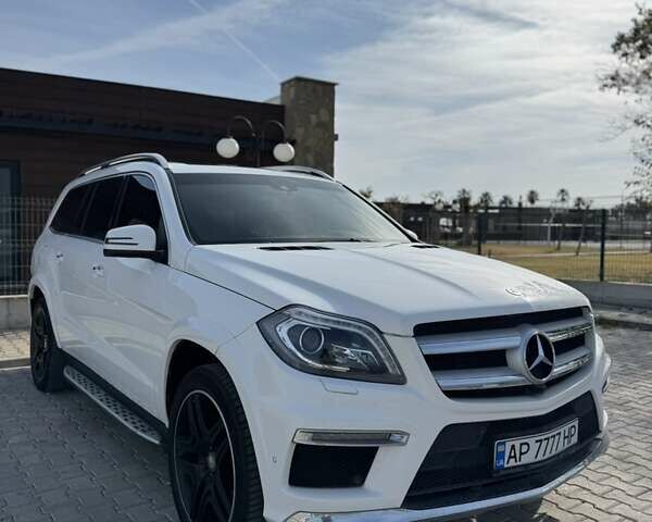 Белый Мерседес ГЛ-класс, объемом двигателя 3 л и пробегом 84 тыс. км за 42500 $, фото 1 на Automoto.ua