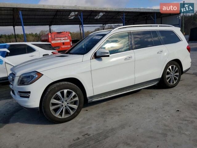 Белый Мерседес ГЛ-класс, объемом двигателя 3 л и пробегом 150 тыс. км за 17800 $, фото 1 на Automoto.ua