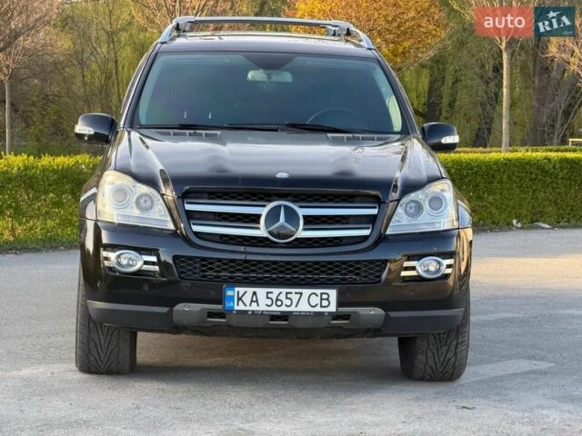 Чорний Мерседес ГЛ-Клас, об'ємом двигуна 5.5 л та пробігом 225 тис. км за 12497 $, фото 1 на Automoto.ua