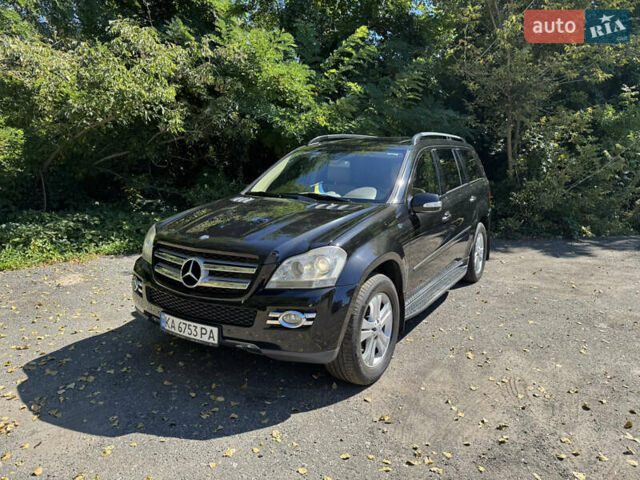Черный Мерседес ГЛ-класс, объемом двигателя 4.66 л и пробегом 360 тыс. км за 11840 $, фото 1 на Automoto.ua