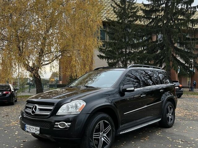 Черный Мерседес ГЛ-класс, объемом двигателя 4.7 л и пробегом 322 тыс. км за 7500 $, фото 1 на Automoto.ua