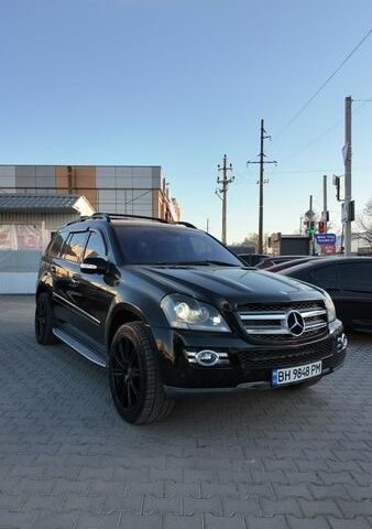 Черный Мерседес ГЛ-класс, объемом двигателя 3 л и пробегом 270 тыс. км за 16400 $, фото 1 на Automoto.ua
