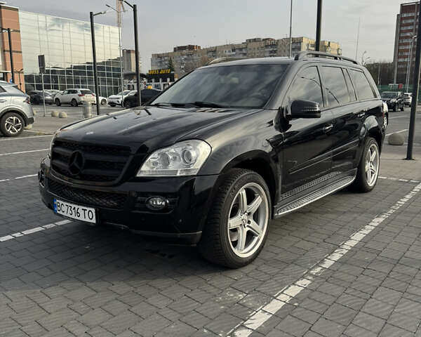 Чорний Мерседес ГЛ-Клас, об'ємом двигуна 5.46 л та пробігом 286 тис. км за 10600 $, фото 1 на Automoto.ua