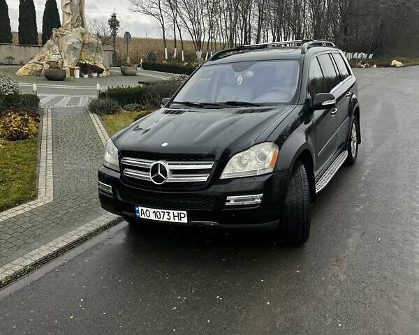 Черный Мерседес ГЛ-класс, объемом двигателя 4.66 л и пробегом 365 тыс. км за 8900 $, фото 1 на Automoto.ua