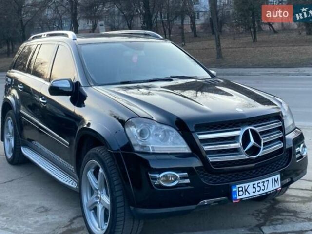 Чорний Мерседес ГЛ-Клас, об'ємом двигуна 5.46 л та пробігом 214 тис. км за 13999 $, фото 1 на Automoto.ua