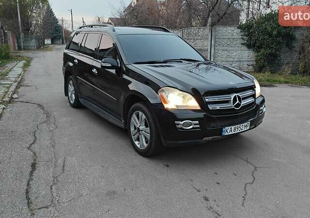 Чорний Мерседес ГЛ-Клас, об'ємом двигуна 4.66 л та пробігом 318 тис. км за 8900 $, фото 1 на Automoto.ua