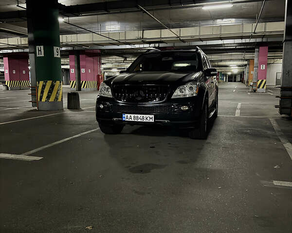 Чорний Мерседес ГЛ-Клас, об'ємом двигуна 4.66 л та пробігом 320 тис. км за 8900 $, фото 1 на Automoto.ua