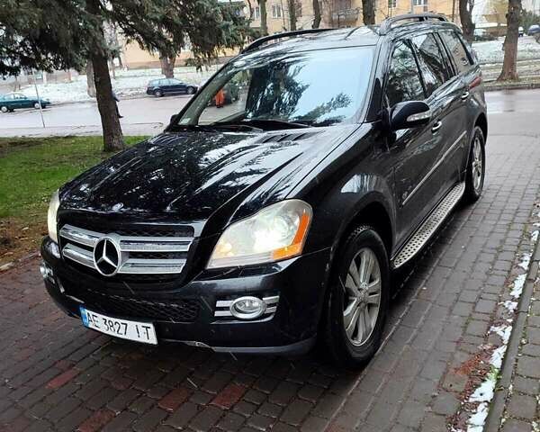Чорний Мерседес ГЛ-Клас, об'ємом двигуна 4.66 л та пробігом 450 тис. км за 13700 $, фото 1 на Automoto.ua