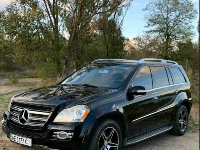Чорний Мерседес ГЛ-Клас, об'ємом двигуна 5.5 л та пробігом 93 тис. км за 15000 $, фото 1 на Automoto.ua
