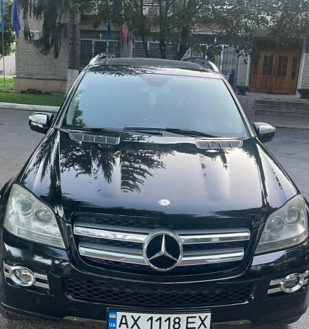 Черный Мерседес ГЛ-класс, объемом двигателя 4.66 л и пробегом 238 тыс. км за 11900 $, фото 1 на Automoto.ua