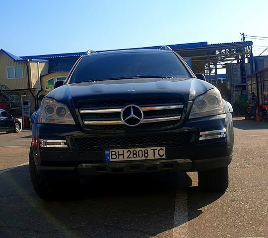 Чорний Мерседес ГЛ-Клас, об'ємом двигуна 5.5 л та пробігом 232 тис. км за 13000 $, фото 1 на Automoto.ua