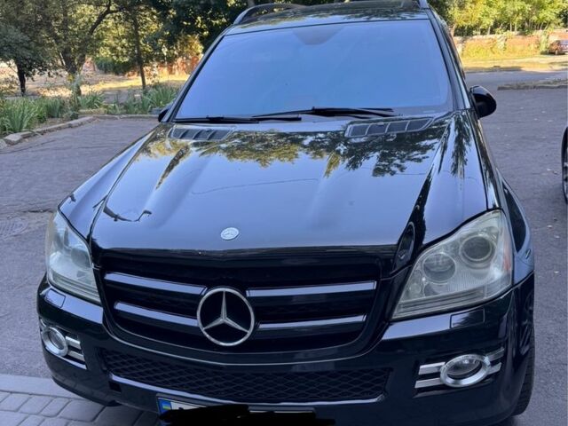 Чорний Мерседес ГЛ-Клас, об'ємом двигуна 4.5 л та пробігом 3 тис. км за 11500 $, фото 1 на Automoto.ua