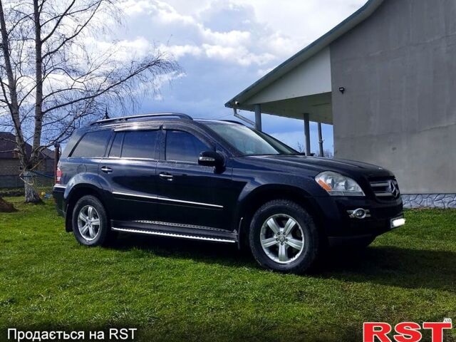 Черный Мерседес ГЛ-класс, объемом двигателя 3 л и пробегом 250 тыс. км за 14000 $, фото 1 на Automoto.ua