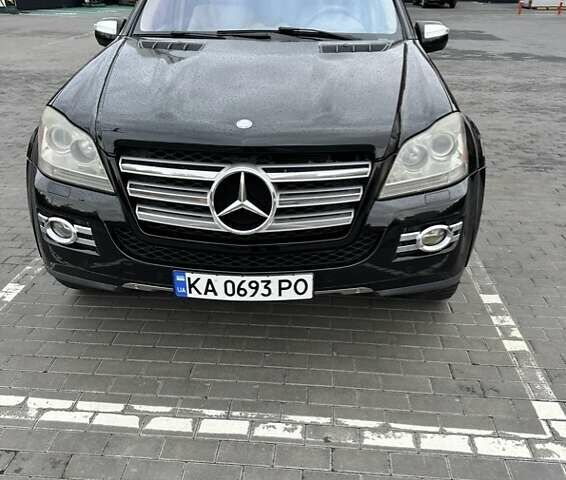 Чорний Мерседес ГЛ-Клас, об'ємом двигуна 5.46 л та пробігом 336 тис. км за 14900 $, фото 1 на Automoto.ua