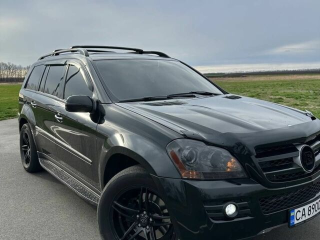 Черный Мерседес ГЛ-класс, объемом двигателя 4 л и пробегом 3 тыс. км за 14000 $, фото 1 на Automoto.ua