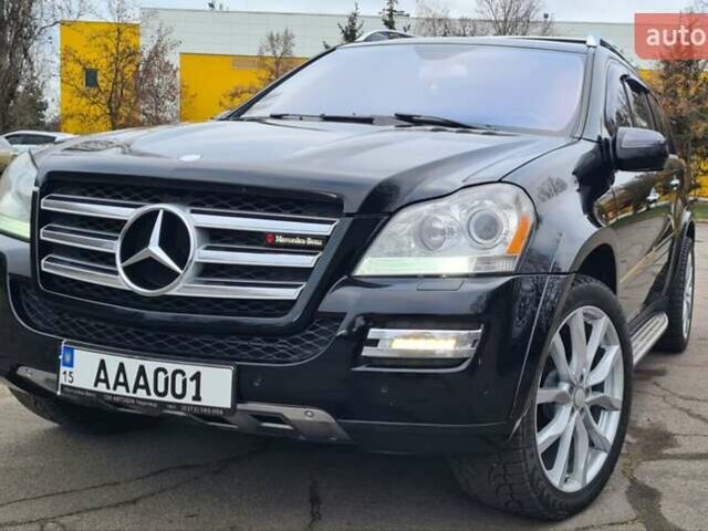 Чорний Мерседес ГЛ-Клас, об'ємом двигуна 5.5 л та пробігом 166 тис. км за 17000 $, фото 1 на Automoto.ua