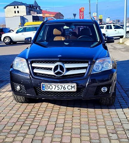 Черный Мерседес ГЛ-класс, объемом двигателя 2.1 л и пробегом 350 тыс. км за 14000 $, фото 1 на Automoto.ua