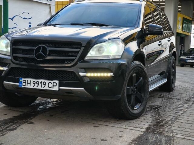 Чорний Мерседес ГЛ-Клас, об'ємом двигуна 3 л та пробігом 227 тис. км за 17800 $, фото 1 на Automoto.ua