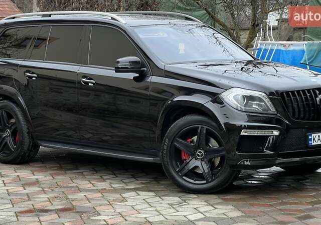 Черный Мерседес ГЛ-класс, объемом двигателя 4.66 л и пробегом 285 тыс. км за 29999 $, фото 1 на Automoto.ua