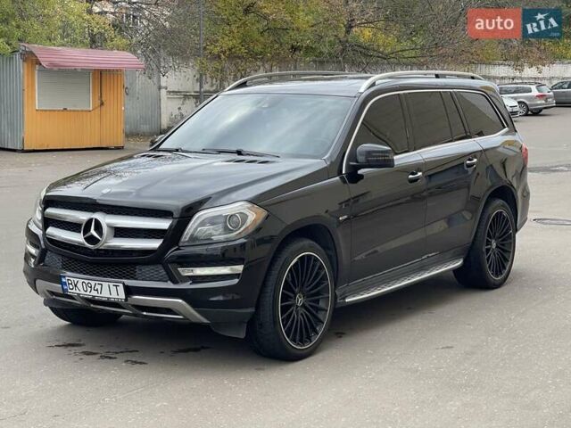 Мерседес ГЛ-класс 2013 в Ровно на Automoto.ua Черный Мерседес ГЛ-класс, объемом двигателя 2.99 л и пробегом 240 тыс. км за 25700 $, фото 1 на Automoto.ua