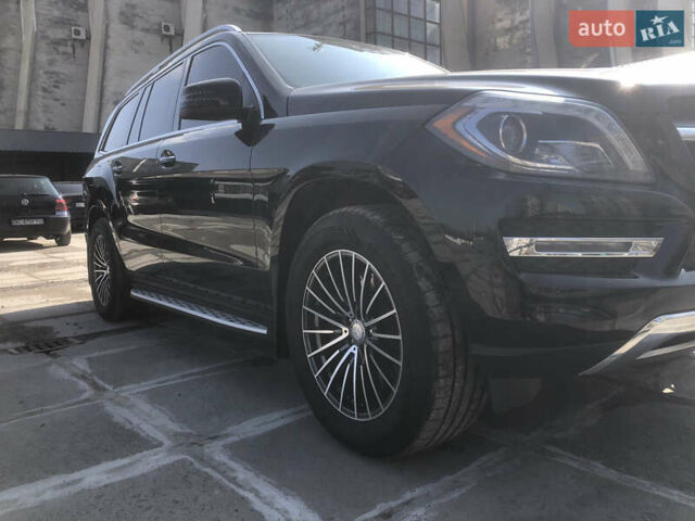 Черный Мерседес ГЛ-класс, объемом двигателя 4.66 л и пробегом 126 тыс. км за 28888 $, фото 1 на Automoto.ua