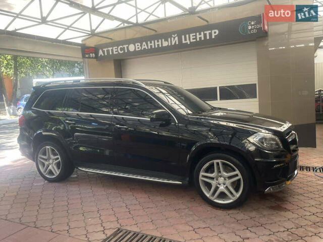 Черный Мерседес ГЛ-класс, объемом двигателя 4.66 л и пробегом 260 тыс. км за 26500 $, фото 1 на Automoto.ua