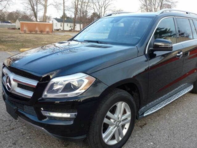 Черный Мерседес ГЛ-класс, объемом двигателя 3 л и пробегом 75 тыс. км за 12800 $, фото 1 на Automoto.ua