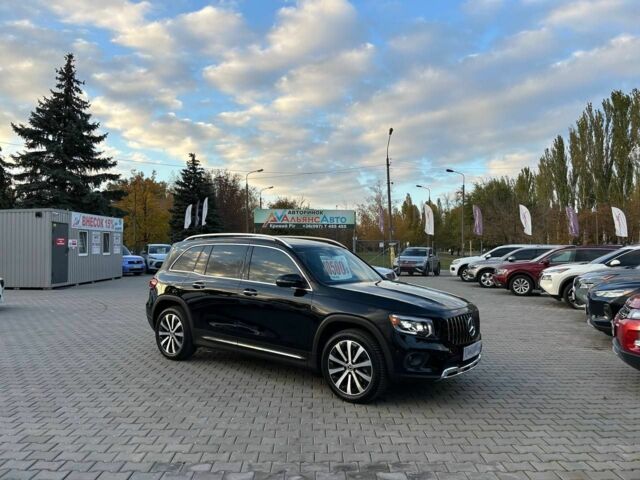 Черный Мерседес ГЛ-класс, объемом двигателя 2 л и пробегом 30 тыс. км за 33000 $, фото 1 на Automoto.ua