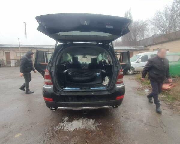 Мерседес ГЛ-класс, объемом двигателя 4.7 л и пробегом 250 тыс. км за 5000 $, фото 1 на Automoto.ua