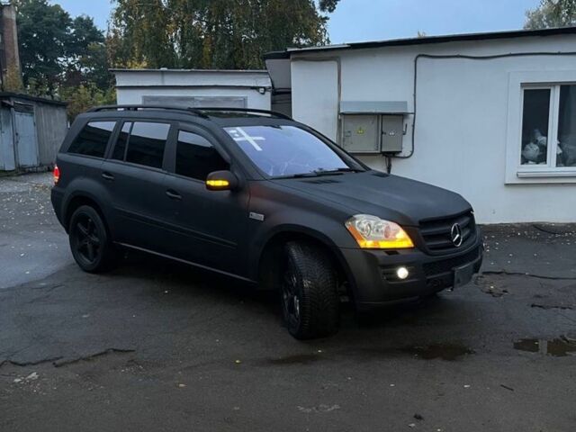 Серый Мерседес ГЛ-класс, объемом двигателя 4.7 л и пробегом 200 тыс. км за 6600 $, фото 1 на Automoto.ua