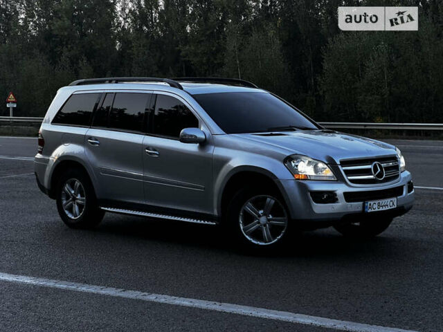 Серый Мерседес ГЛ-класс, объемом двигателя 3 л и пробегом 540 тыс. км за 11000 $, фото 1 на Automoto.ua