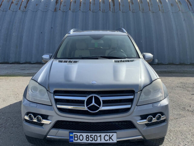 Сірий Мерседес ГЛ-Клас, об'ємом двигуна 2.99 л та пробігом 270 тис. км за 16000 $, фото 1 на Automoto.ua