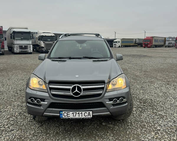 Серый Мерседес ГЛ-класс, объемом двигателя 2.99 л и пробегом 339 тыс. км за 16800 $, фото 1 на Automoto.ua