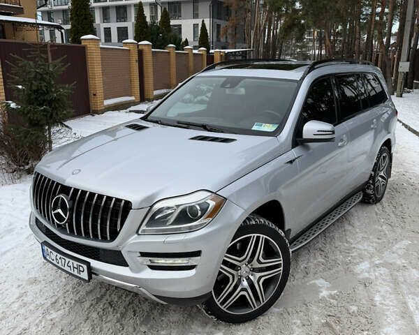 Серый Мерседес ГЛ-класс, объемом двигателя 4.7 л и пробегом 218 тыс. км за 22500 $, фото 1 на Automoto.ua