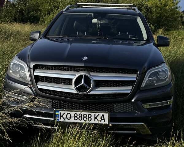 Сірий Мерседес ГЛ-Клас, об'ємом двигуна 3 л та пробігом 135 тис. км за 28900 $, фото 1 на Automoto.ua